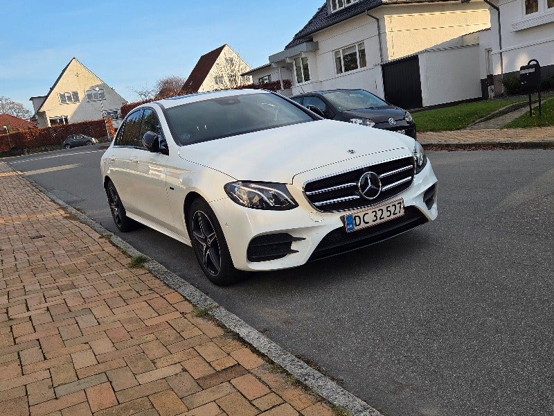 Mercedes E300 e 2,0 AMG Line aut. 4d