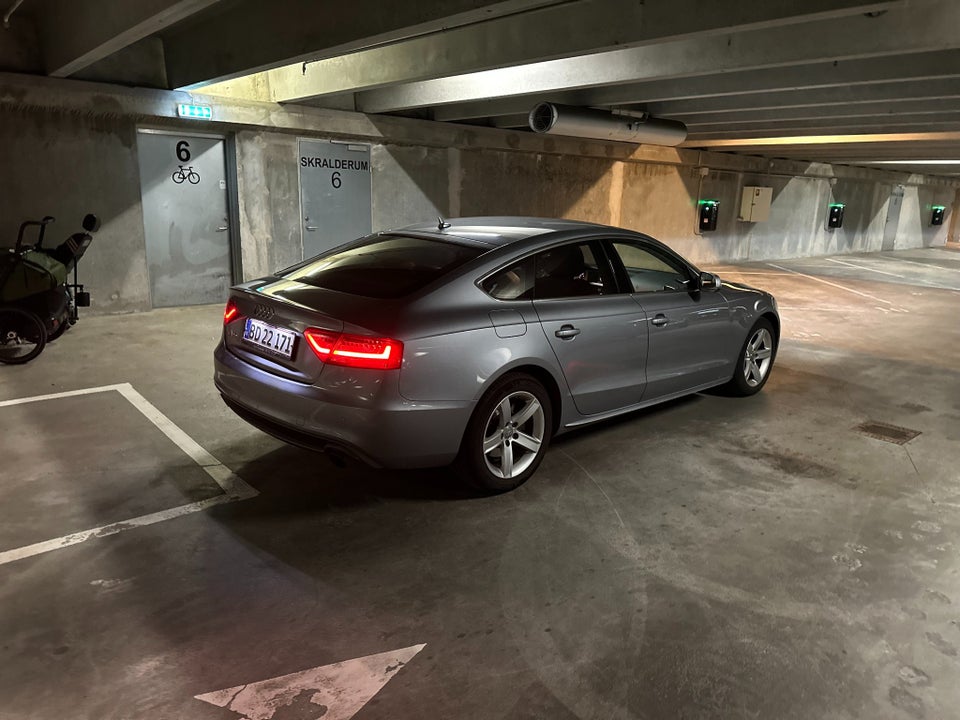 Audi A5 1,8 TFSi 144 S-line Sportback Multitr. 5d