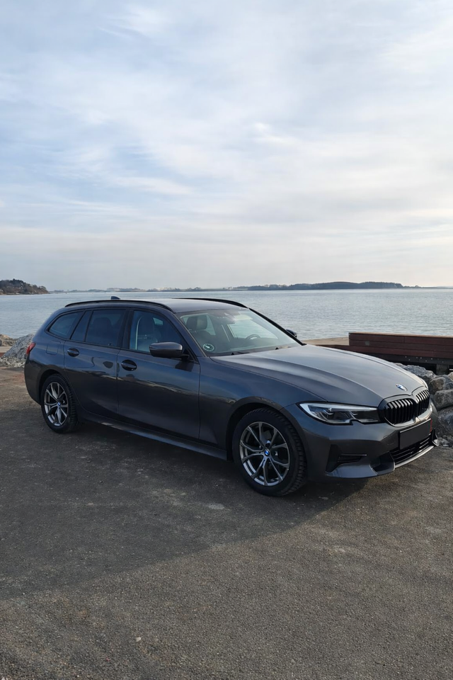 BMW 320d 2,0 Touring Sport Line aut. 5d