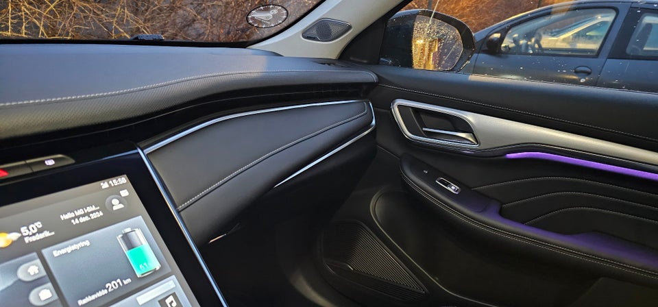 MG Marvel R Performance 5d