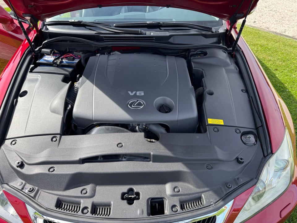Lexus IS250C 2,5 Komfort II 2d