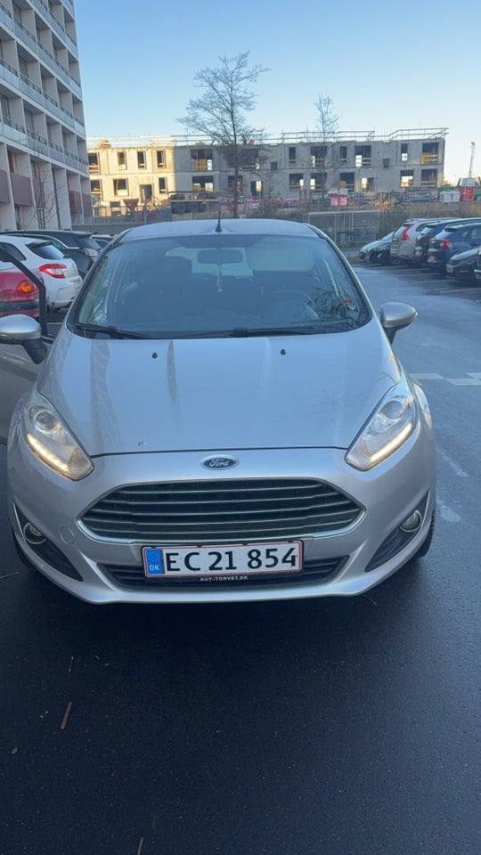 Ford Fiesta 1,6 TDCi 95 Titanium 5d