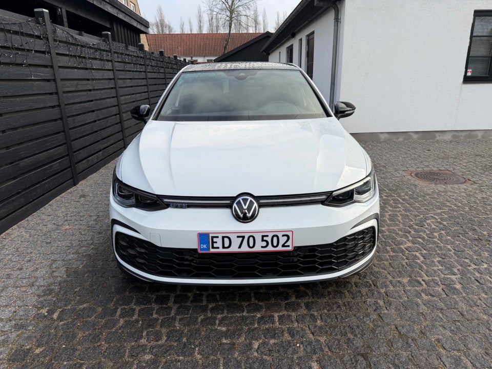 VW Golf VIII 1,4 GTE DSG 5d