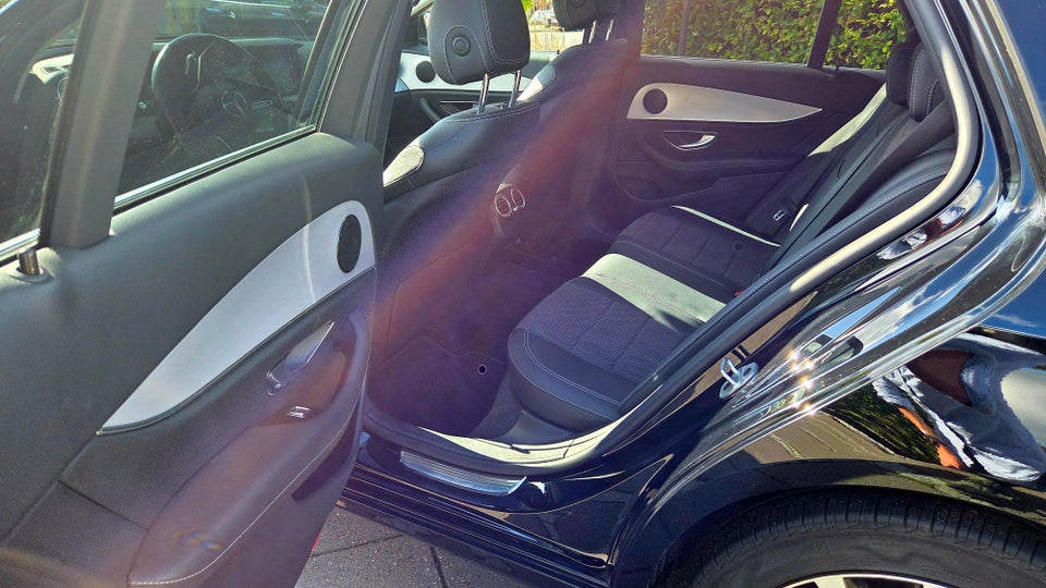 Mercedes E300 de 2,0 Avantgarde stc. aut. 5d