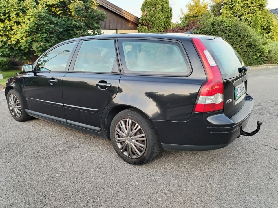 Volvo V50 2,0 D Momentum 5d