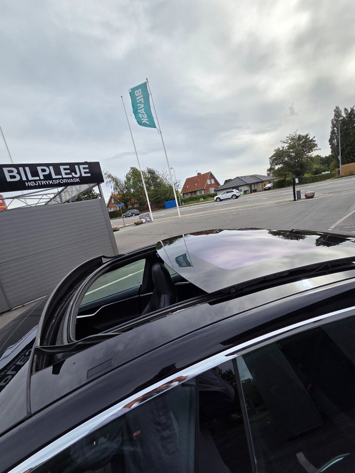Tesla Model S P90D Ludicrous 5d