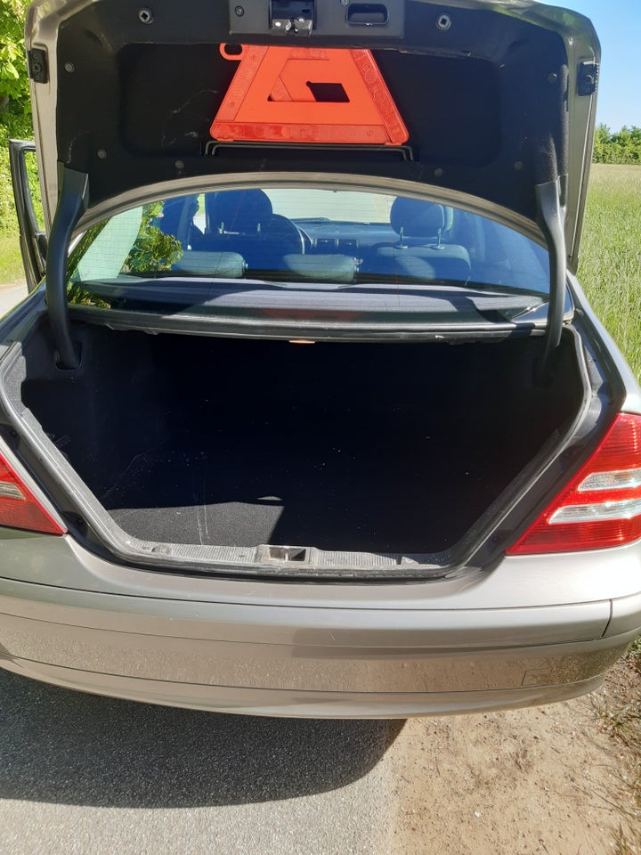 Mercedes C200 1,8 Kompressor Classic aut. 4d