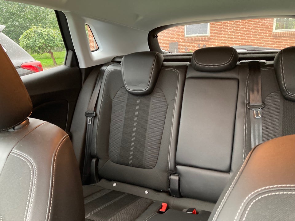 Opel Grandland 1,6 Hybrid Ultimate aut. 5d