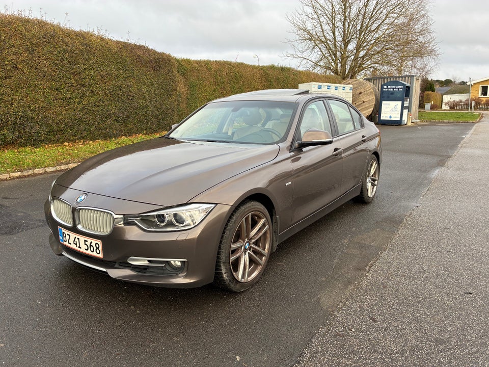 BMW 320i 2,0 Modern Line aut. 4d