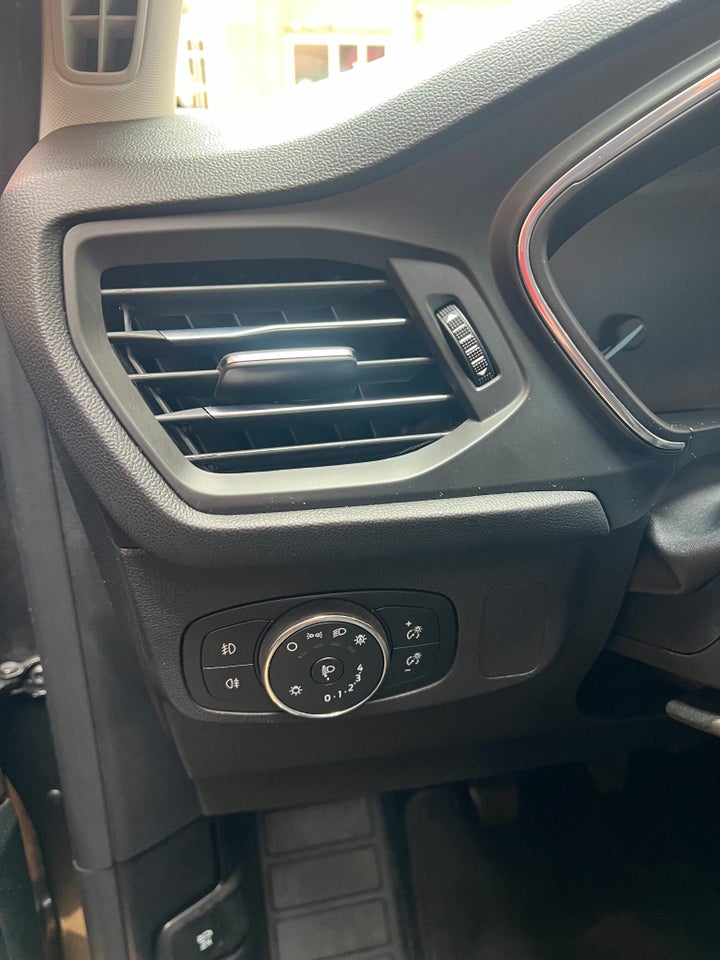 Ford Focus 1,5 EcoBlue Titanium Van 5d