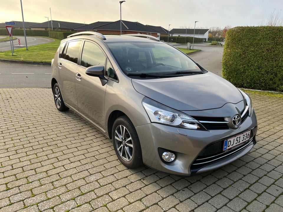 Toyota Verso 1,8 VVT-i T2 Touch 7prs 5d