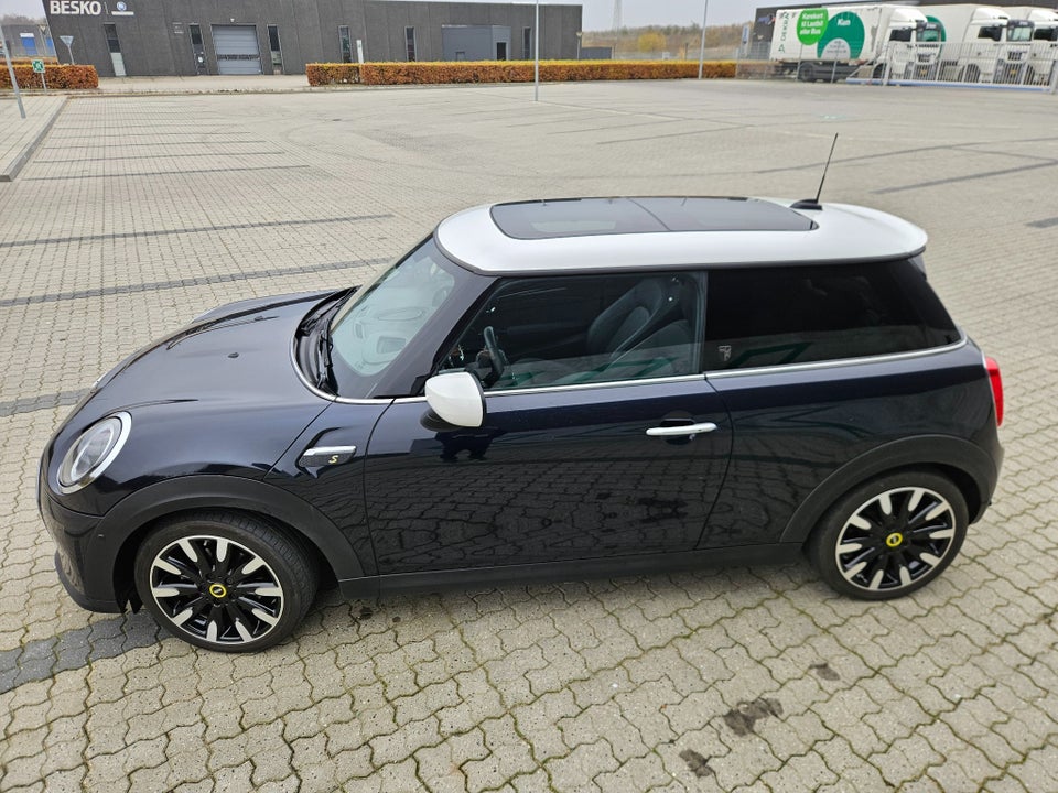 MINI Cooper SE Maximise 3d