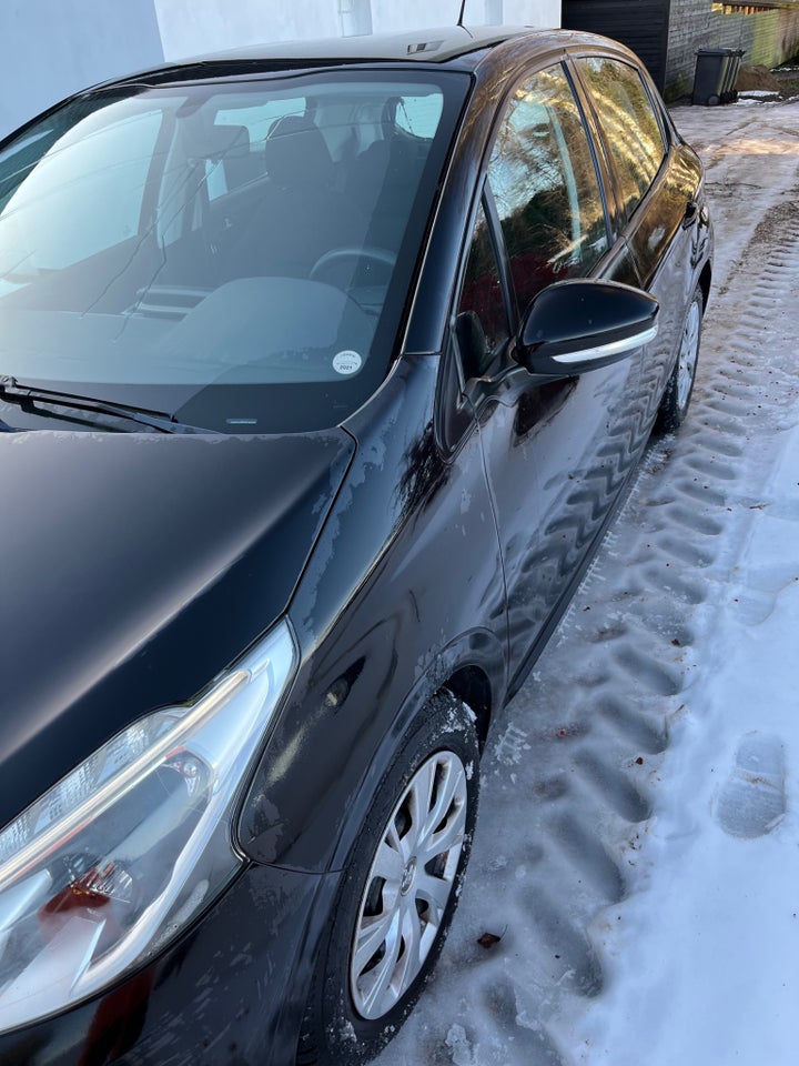 Peugeot 208 1,2 VTi 82 Active 5d