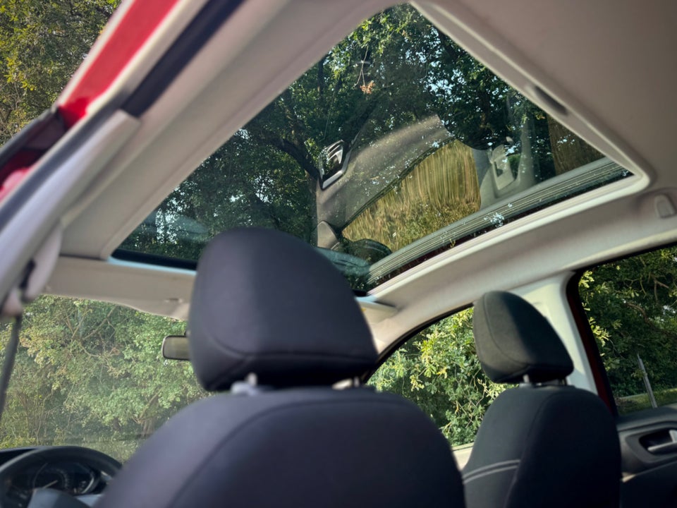 Peugeot 208 1,6 BlueHDi 100 Envy Sky 5d