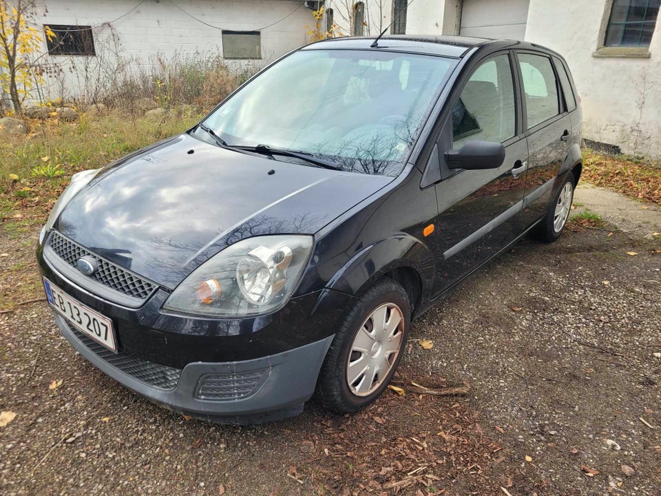 Ford Fiesta 1,3 Base 5d