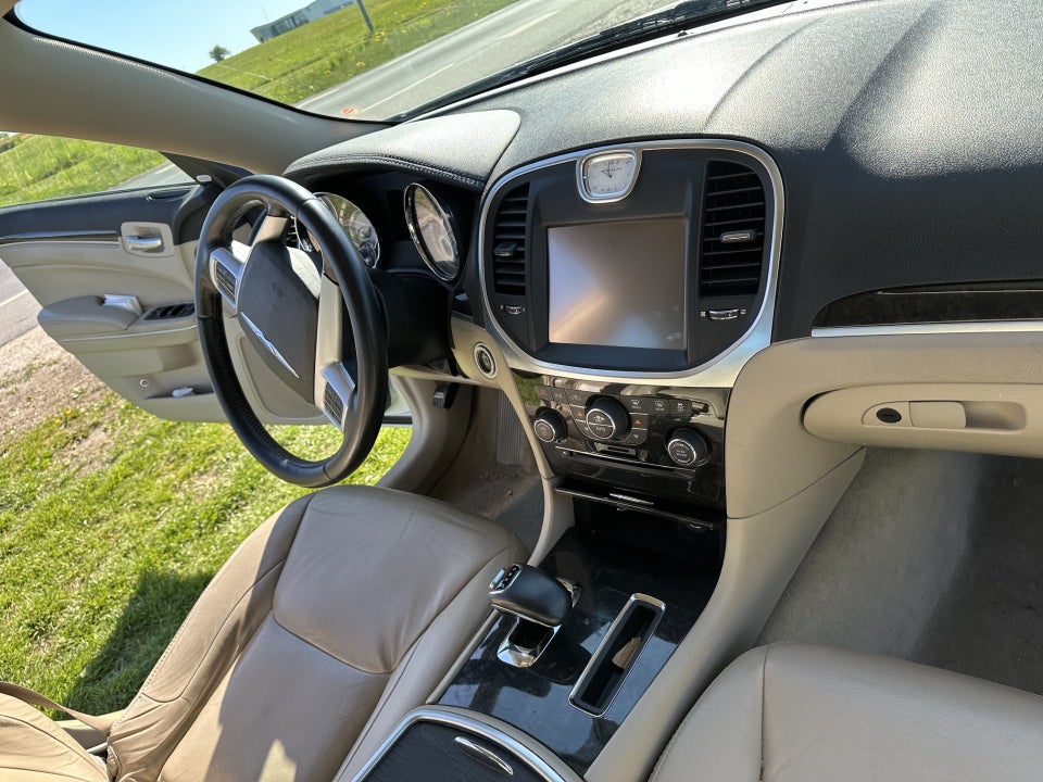 Chrysler 300C 3,6 V6 aut. 4d