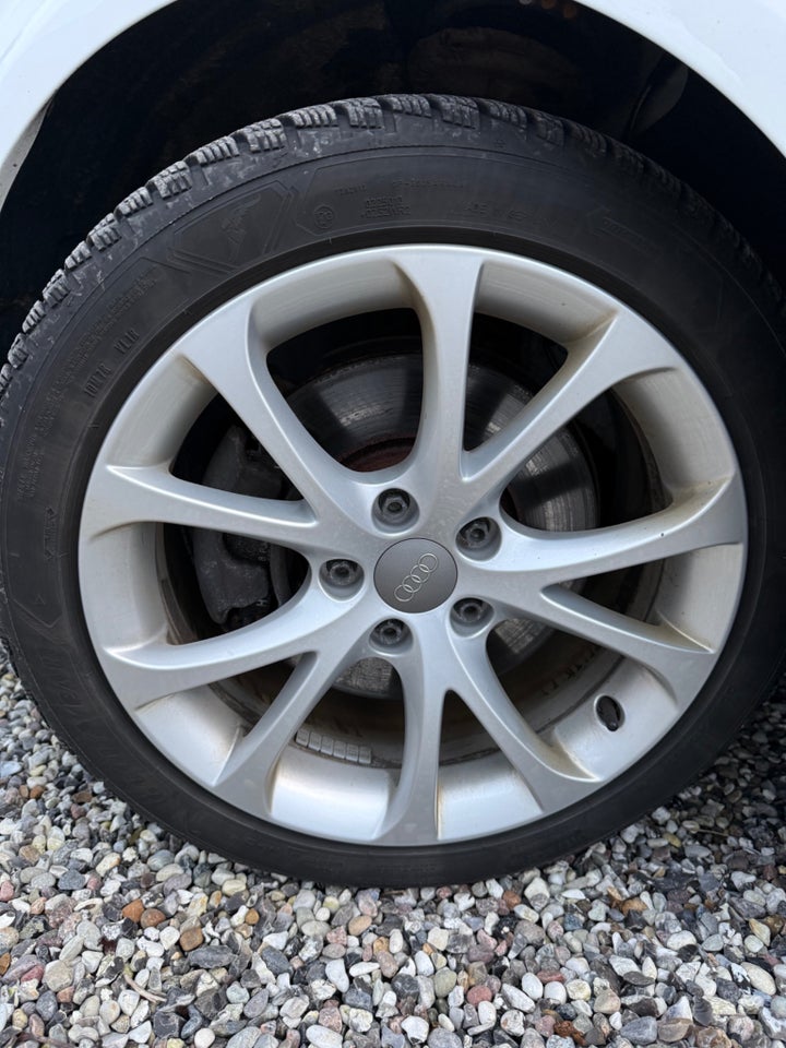 Audi A3 1,4 e-tron S-line Sportback S-tr. 5d