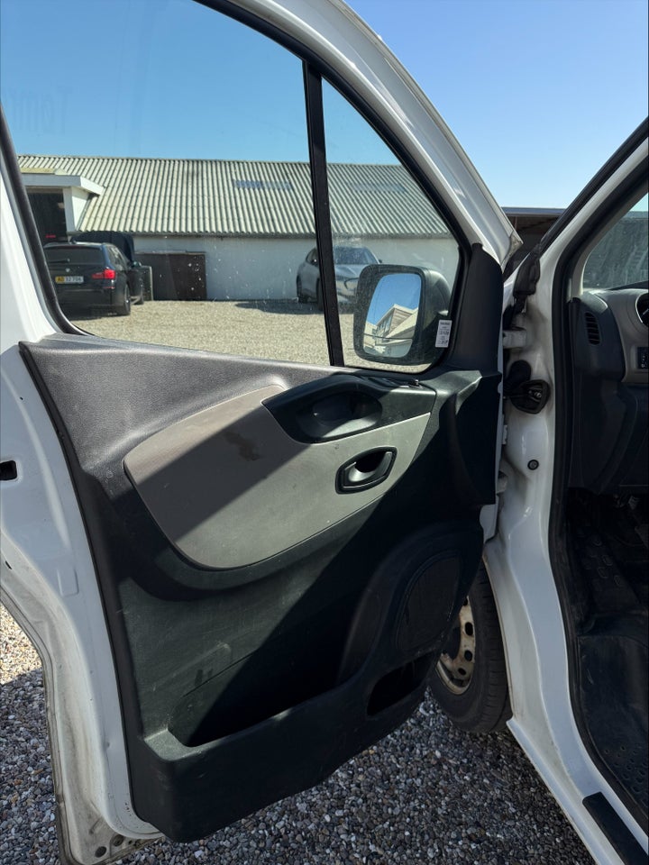 Renault Trafic T29 1,6 dCi 125 L2H2