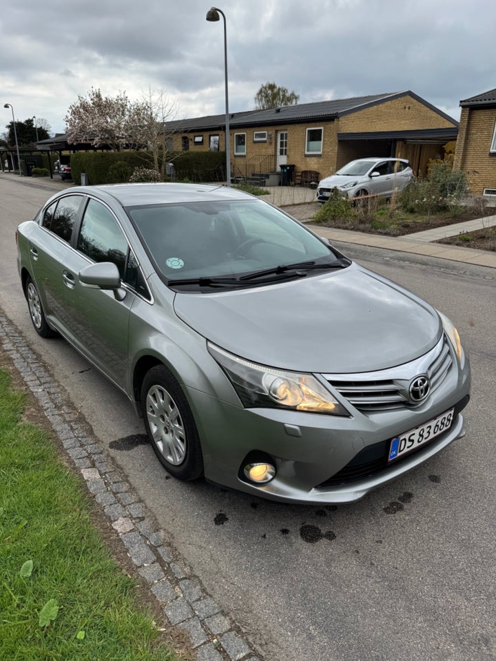 Toyota Avensis 2,0 D-4D T3 4d