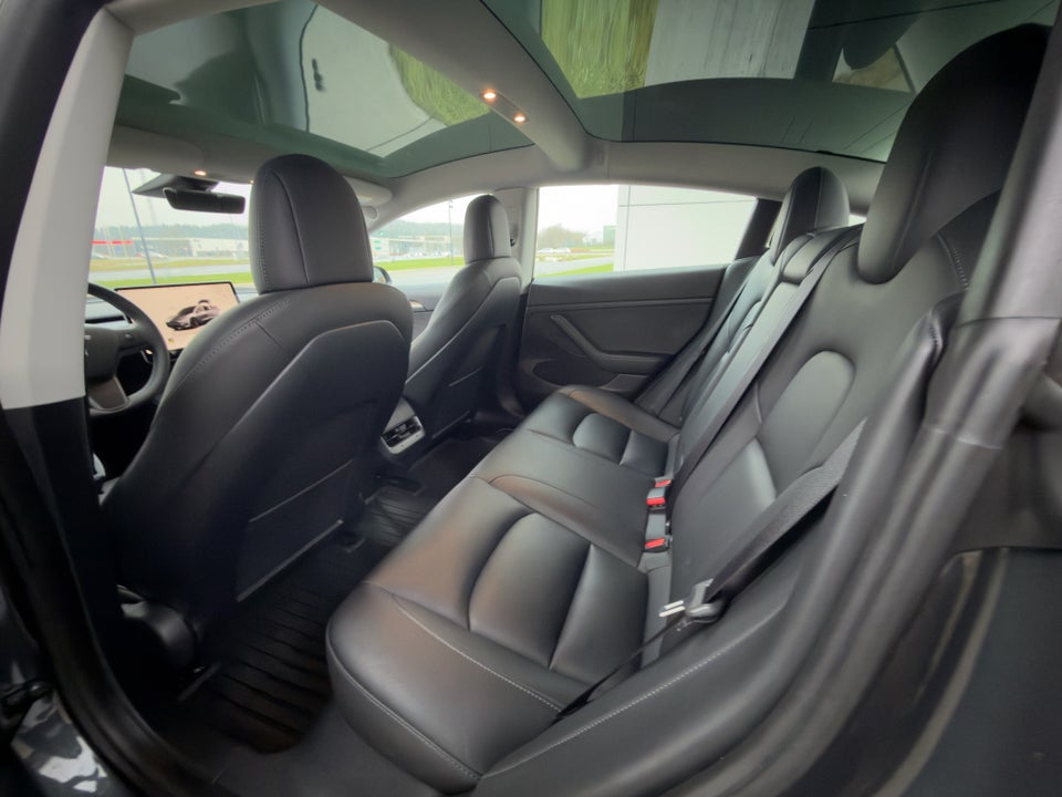 Tesla Model 3 Performance AWD 4d