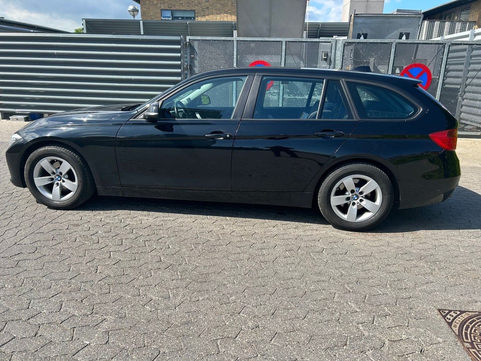 BMW 318d 2,0 Touring 5d