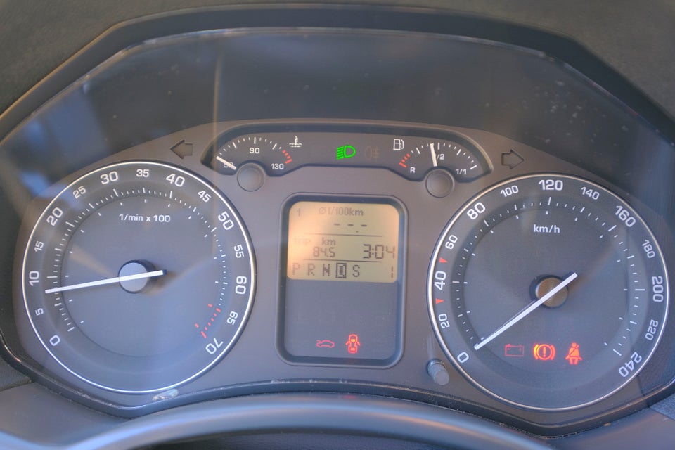 Skoda Octavia 1,6 FSi Ambiente aut. 5d