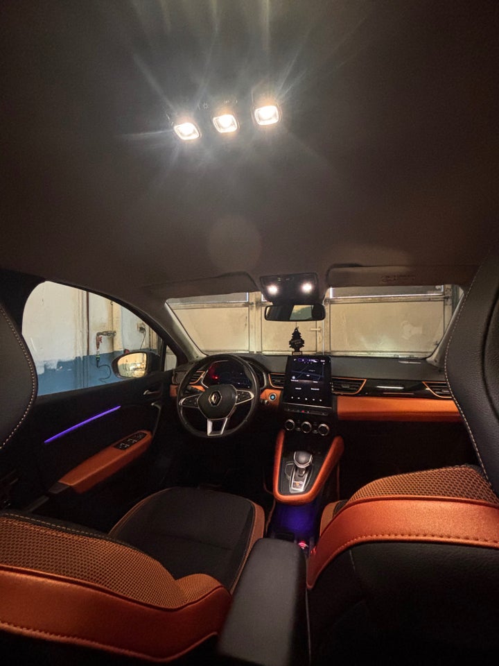 Renault Captur 1,6 E-Tech Intens 5d