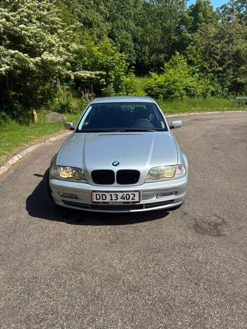BMW 330i 3,0 Touring 5d