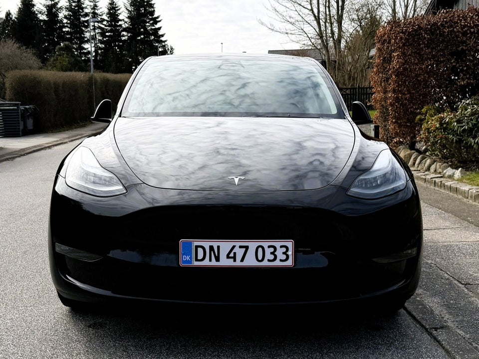 Tesla Model Y Long Range AWD 5d