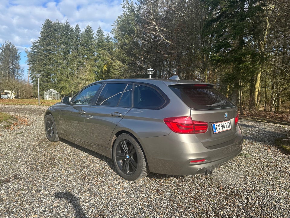 BMW 320d 2,0 Touring aut. 5d