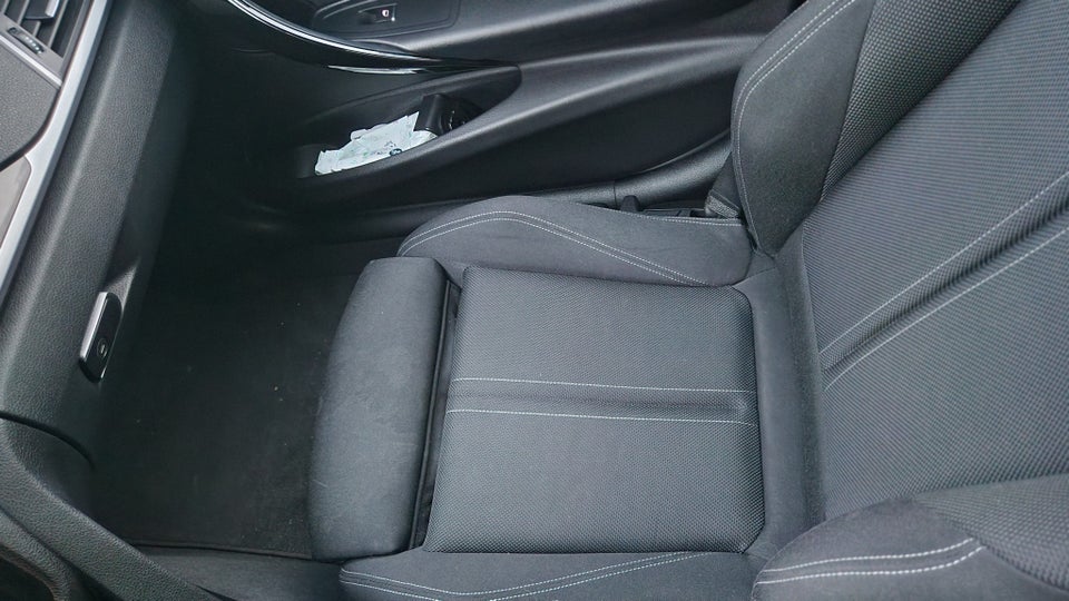 BMW 320i 2,0 Sport Line aut. 4d