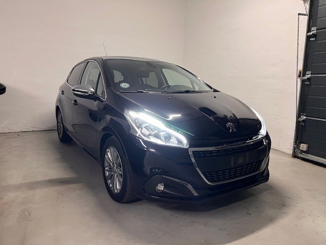 Peugeot 208 1,6 BlueHDi 100 Allure Sky 5d