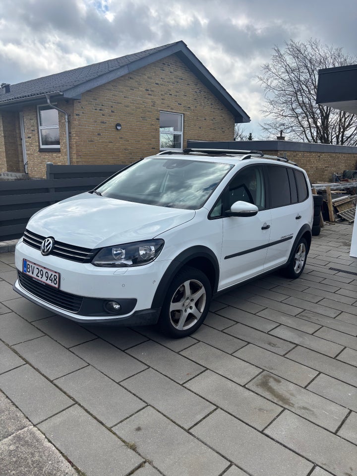 VW Touran 2,0 TDi 177 Highline DSG 7prs 5d