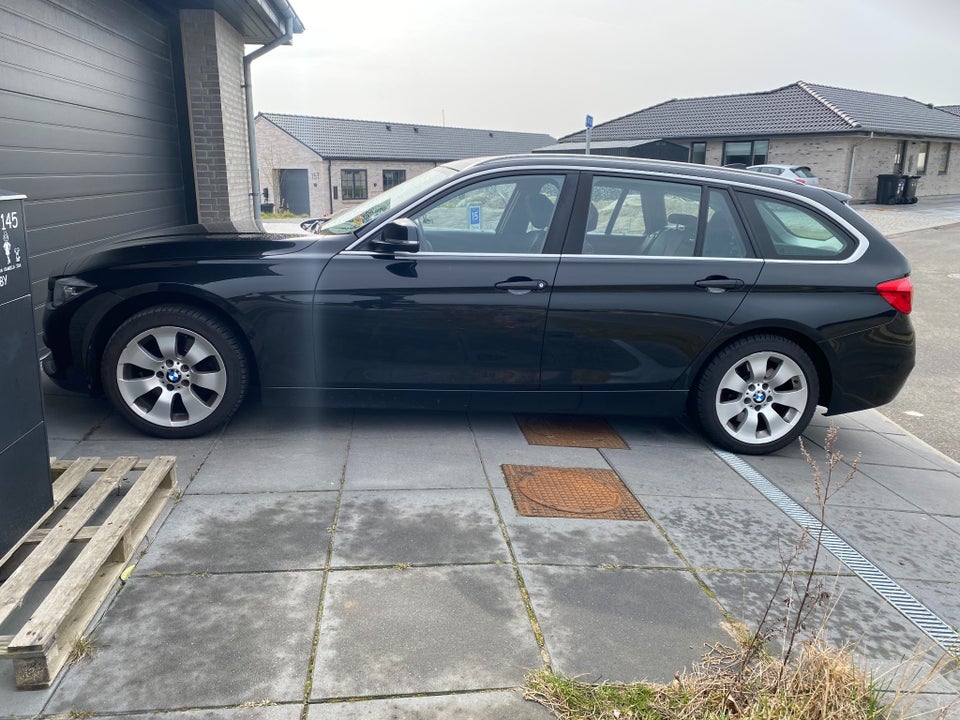 BMW 330d 3,0 Touring aut. 5d