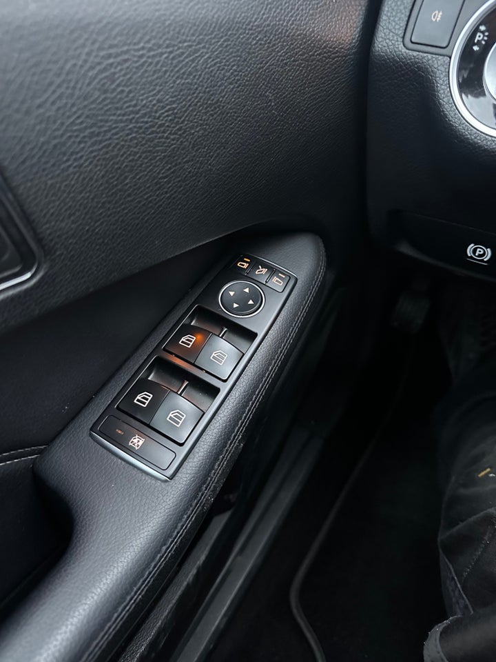 Mercedes E200 2,2 BlueTEC Avantgarde aut. 4d