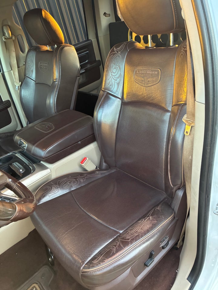 Dodge RAM 1500 5,7 eTorque Longhorn Crew Cab aut. 4d