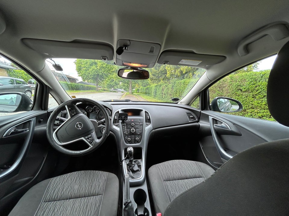 Opel Astra 1,7 CDTi 110 Enjoy eco 5d