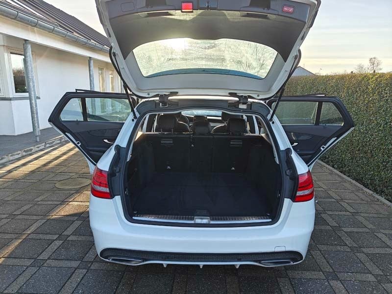 Mercedes C220 d 2,2 AMG Line stc. aut. 5d