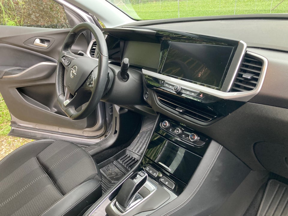 Opel Grandland 1,6 Hybrid Ultimate aut. 5d