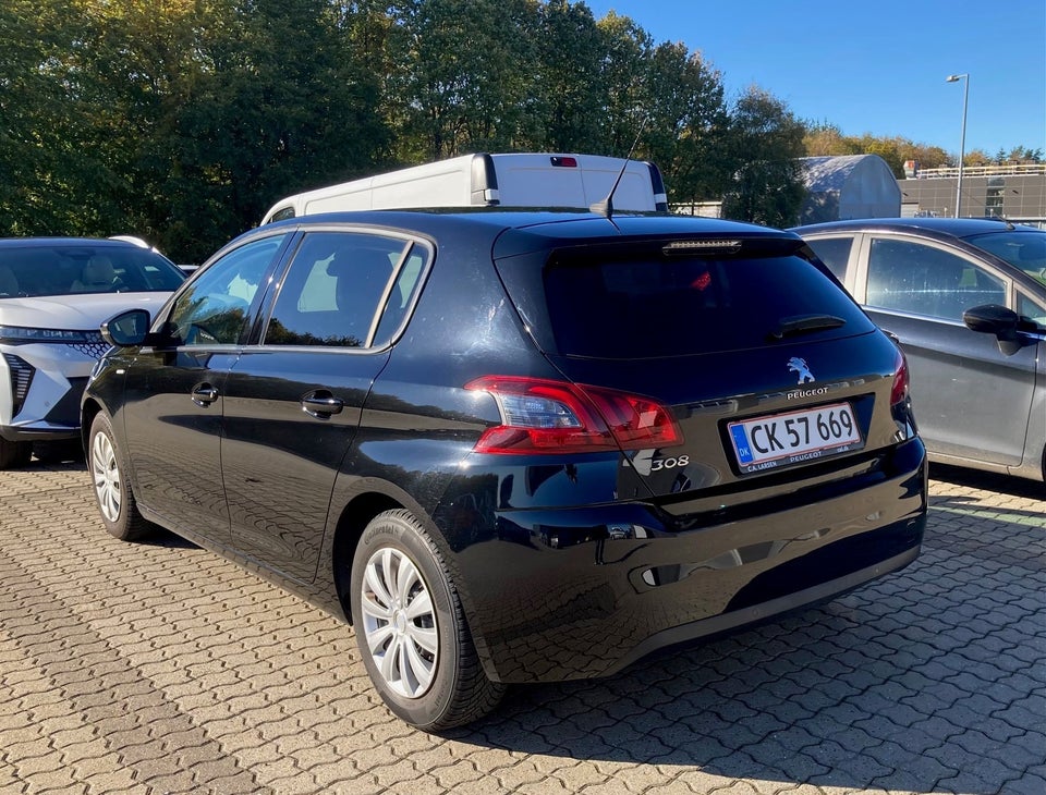 Peugeot 308 1,2 PureTech 130 Style 5d