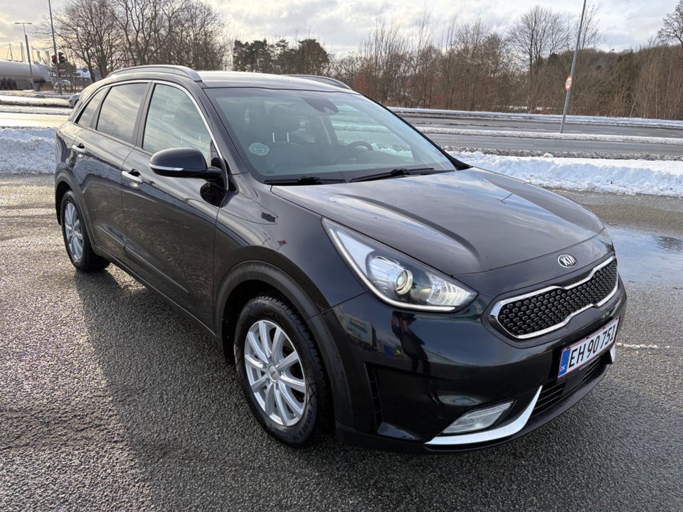Kia Niro 1,6 HEV Attraction+ DCT 5d