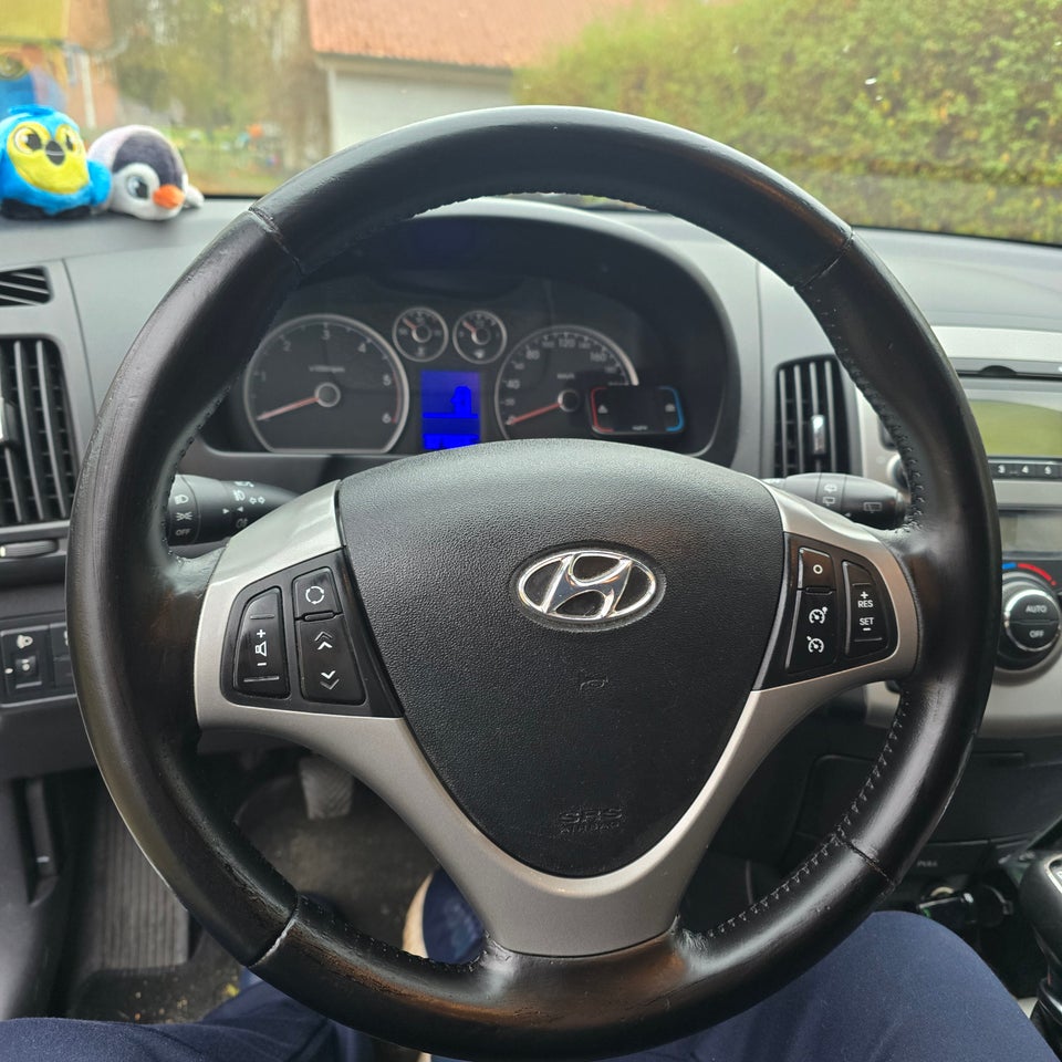 Hyundai i30 1,6 CRDi 90 Blue Drive CW 5d