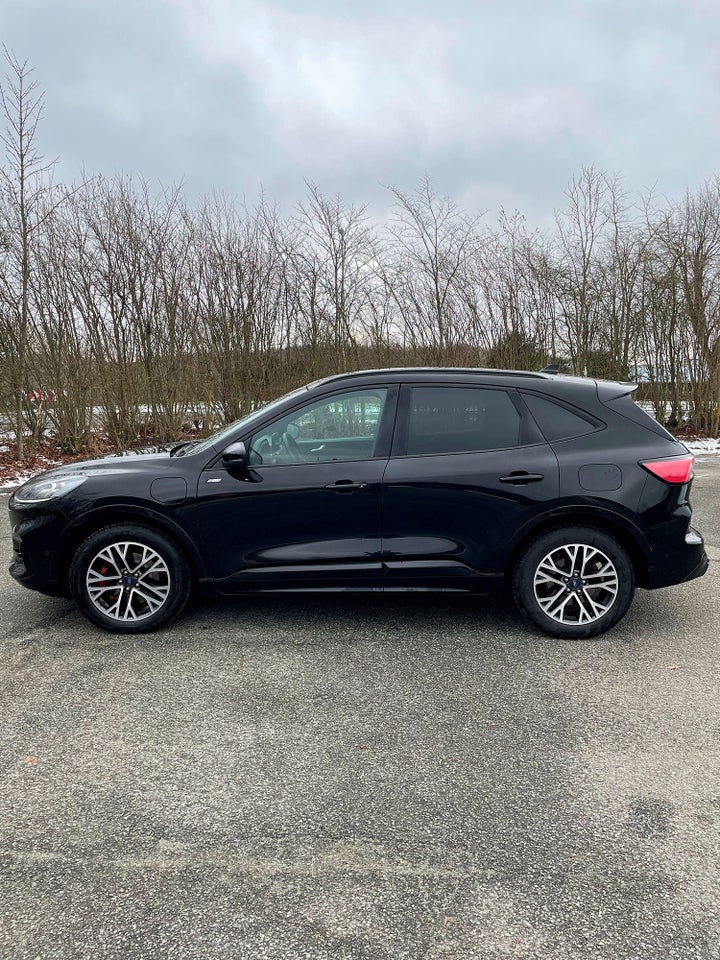 Ford Kuga 2,5 PHEV ST-Line X CVT 5d