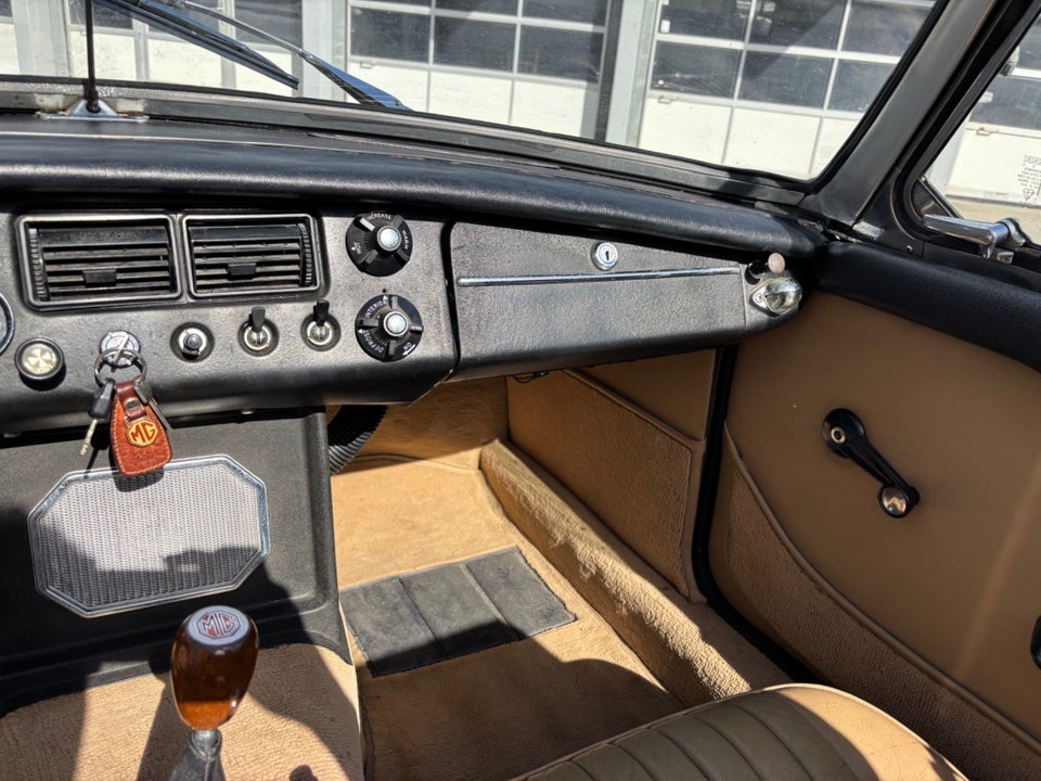 MG B 1,8 Roadster 2d