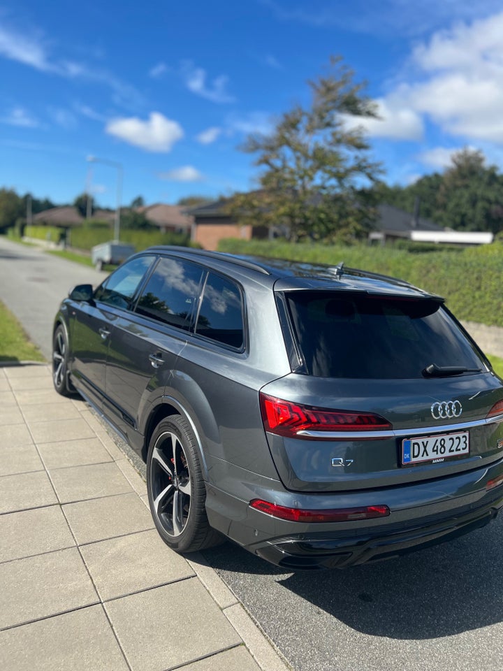 Audi Q7 50 TDi S-line quattro Tiptr. 5d