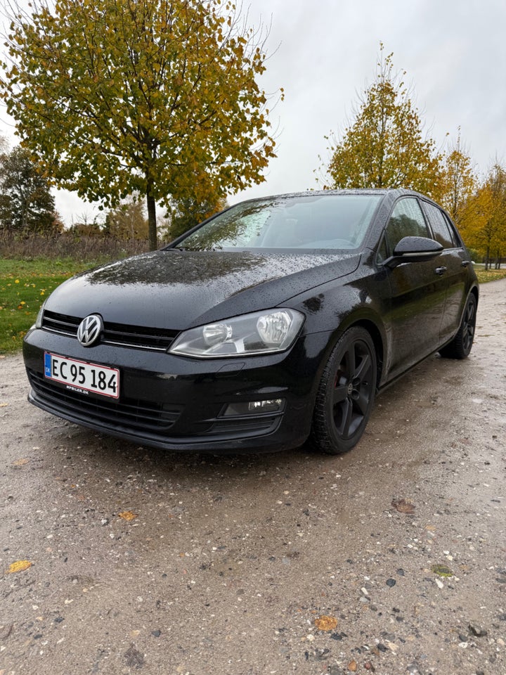 VW Golf VII 1,6 TDi 105 Trendline DSG BMT 5d