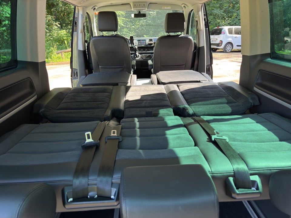 VW Multivan 2,0 TDi 204 Highline DSG kort