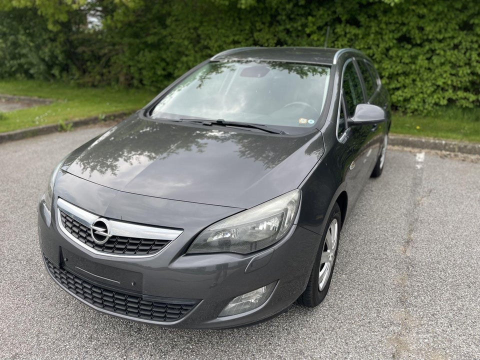 Opel Astra 2,0 CDTi 160 Enjoy Sports Tourer 5d