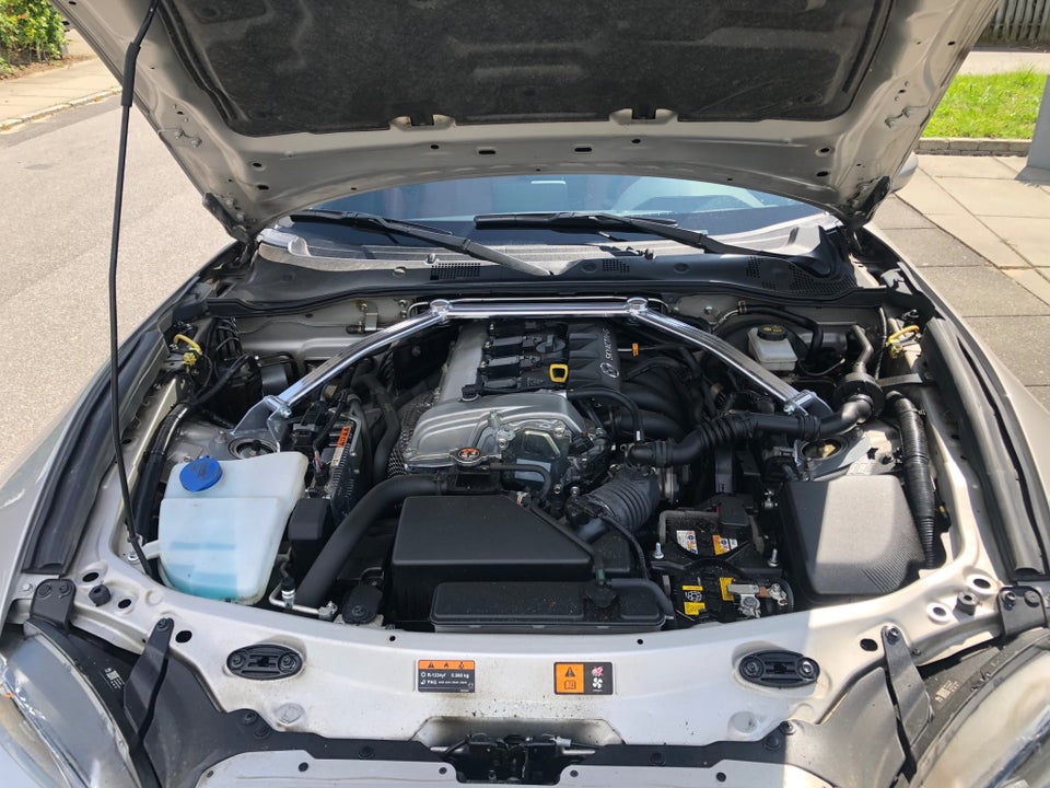 Mazda MX-5 2,0 SkyActiv-G 184 RF Kazari 2d