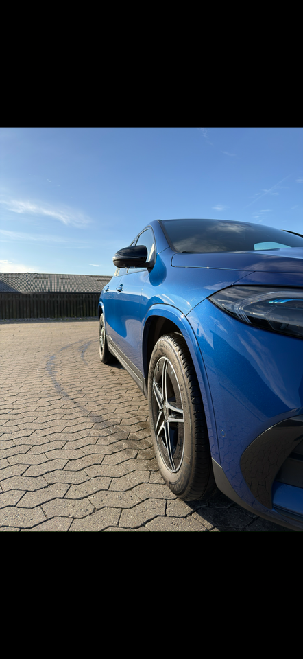 Mercedes EQA300 AMG Line 4Matic 5d